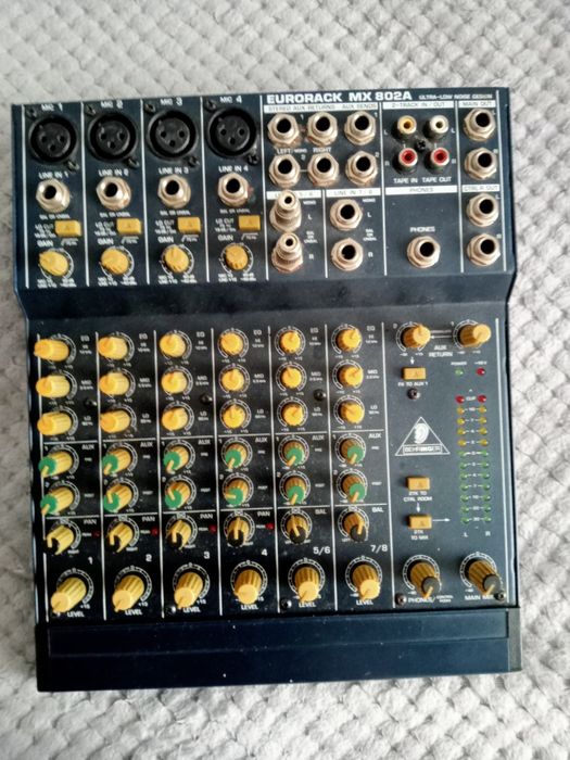 Микшерны пульт в хорошем состоянии