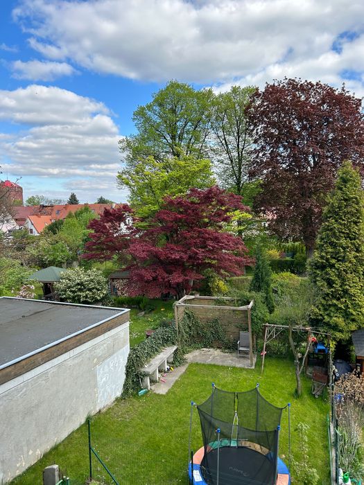 Słoneczny apartament z balkonem i ogrodem w zielonym centrum Gliwic