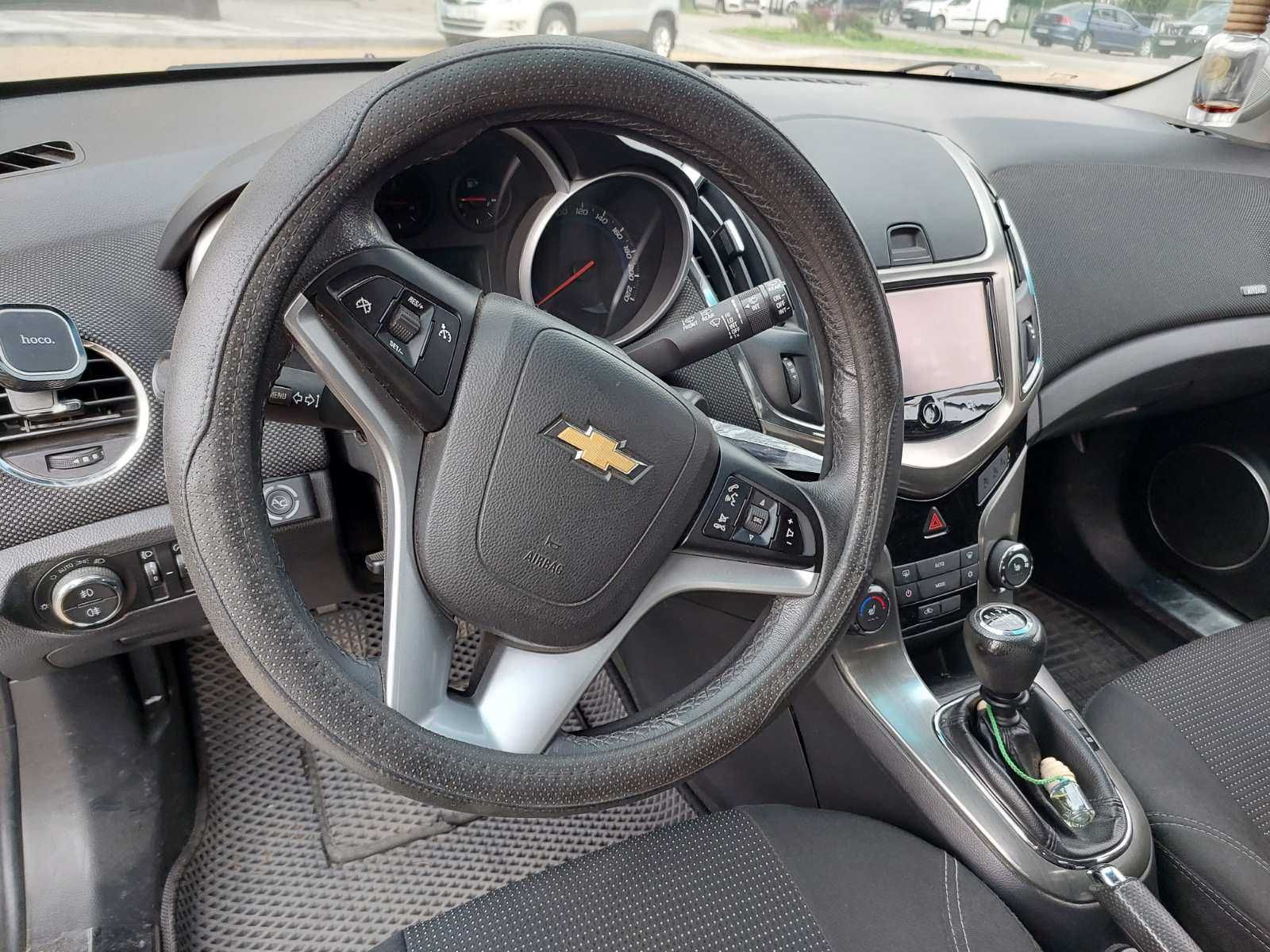 Продам офіційну Chevrolet Cruzе SW 1,4 turbo кінця 2016