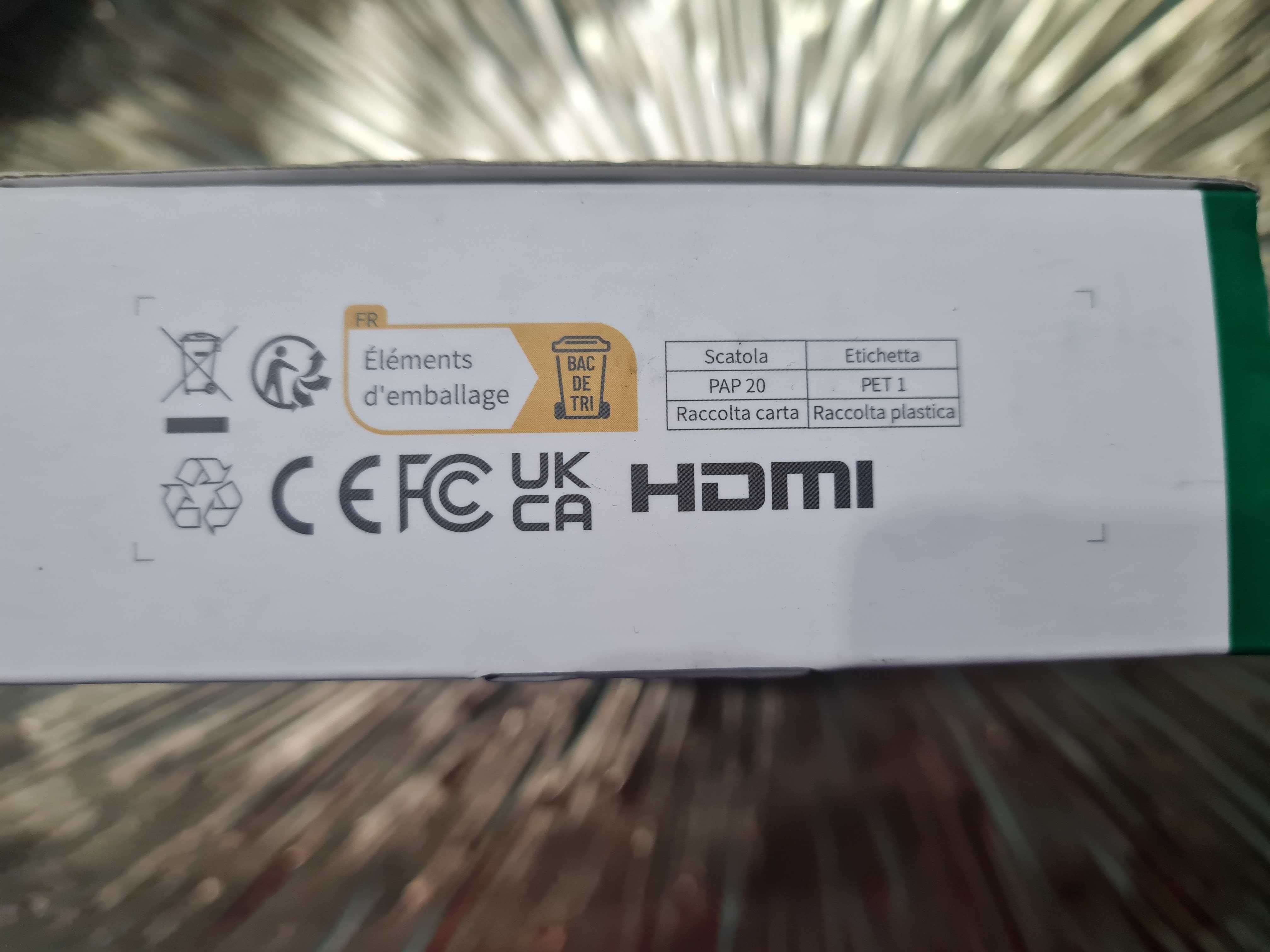 UGREEN HDMI 2.1 Przełącznik 8K  60Hz 3 w 1 Out Rozdzielacz HDMI