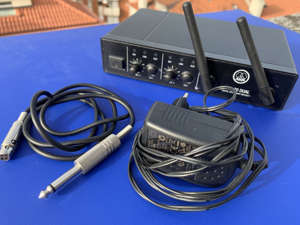 AKG Sistema wireless (DPT70 DSR70 dual) Microfone lapela lavalier C99L