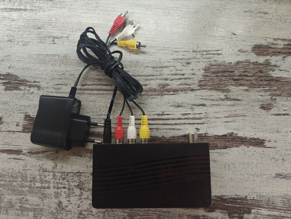 Цифровой Тв ресивер тюнер Т2