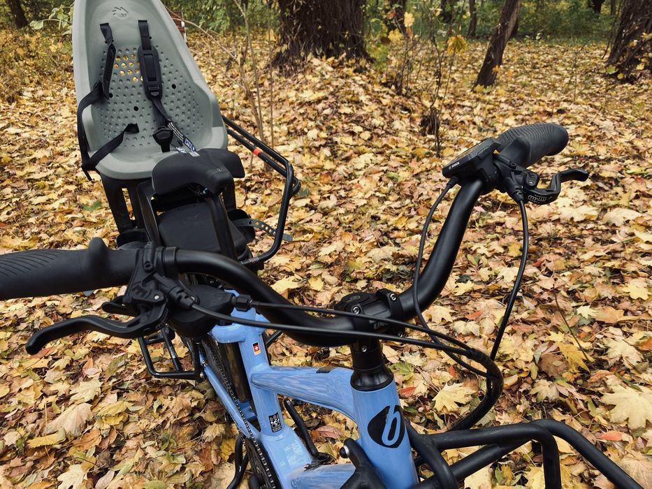 Rower benno boost Cargo. (fotelik, silnik bosch)