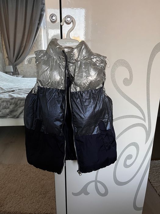 Продам жилетку для дівчинки
