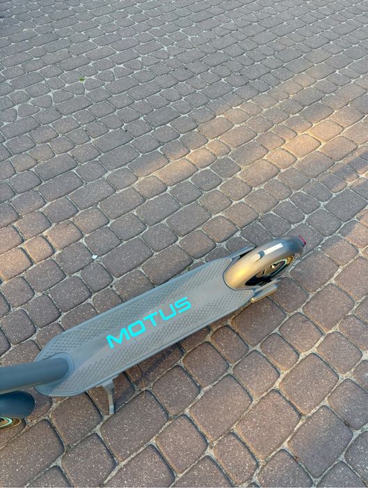 Hulajnoga elektryczna Motus scooty 10 350 W