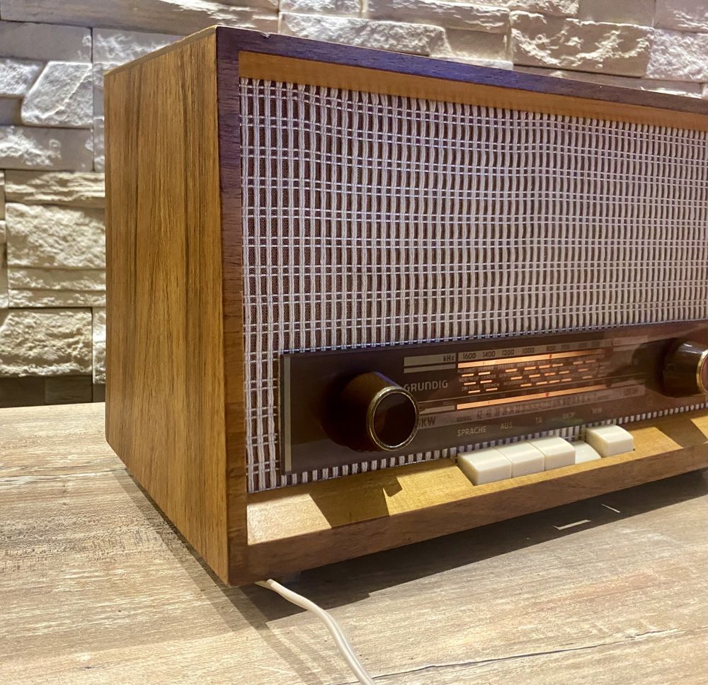 Radio lampowe Grundig  96M