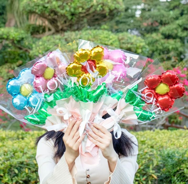 Повітряні кульки квіти. Букет квітка. Подарунок на свята.