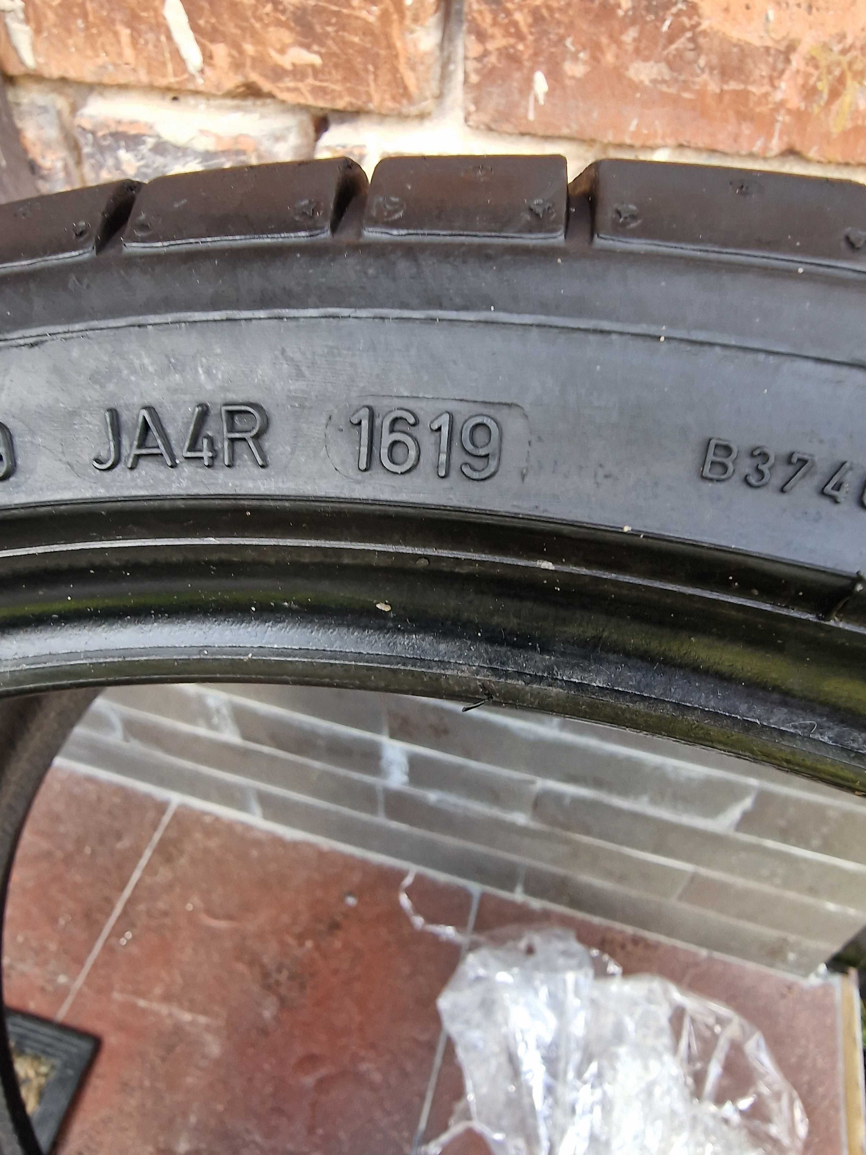 275/35/21 Dunlop sp Maxx R01  z 20r. 6,5mm, super 2szt