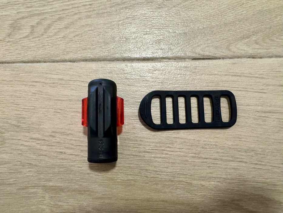 Luz bicicleta Lezyne - Strip Drive+ Alert StVZO