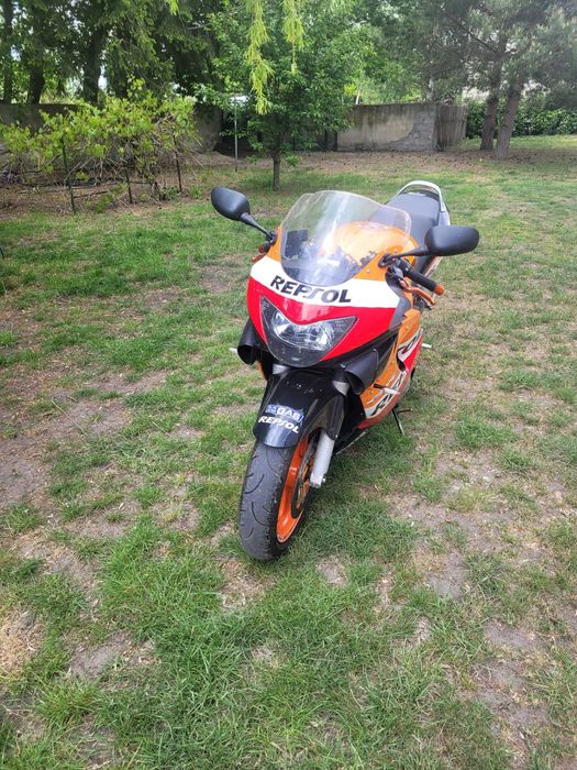 Honda CBR F4 REPSOL czytaj opis!