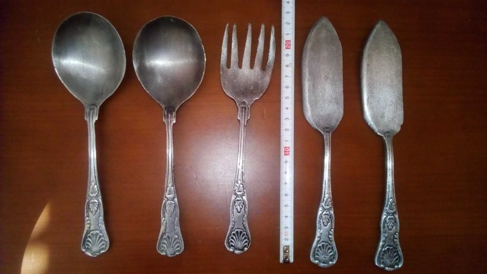 Conjunto talheres em estanho