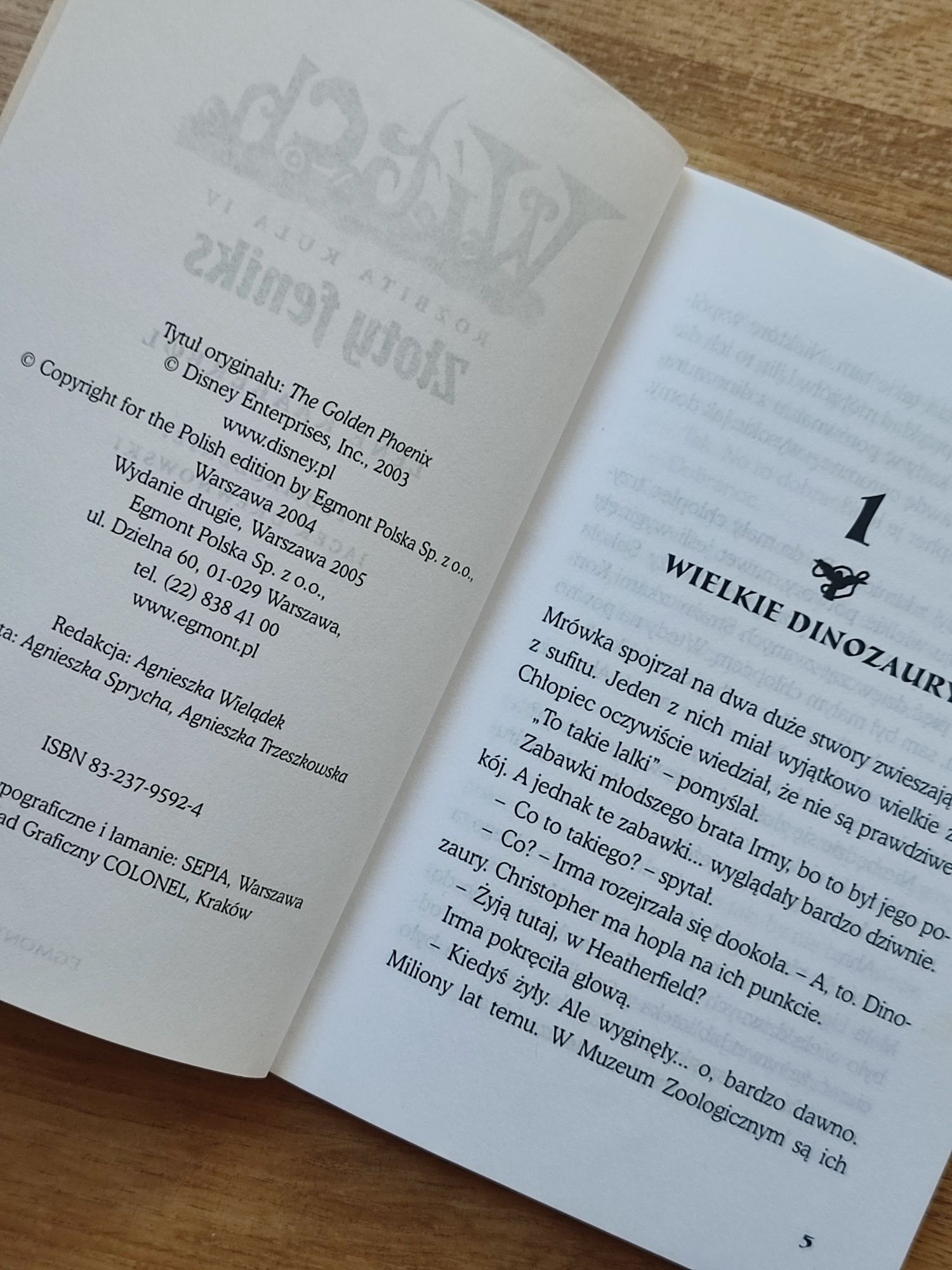 Książka W.I.T.C.H Witch Rozbita kula 4, Złoty feniks