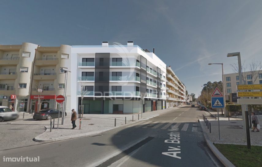 Loja com 104.98m2 em Fátima