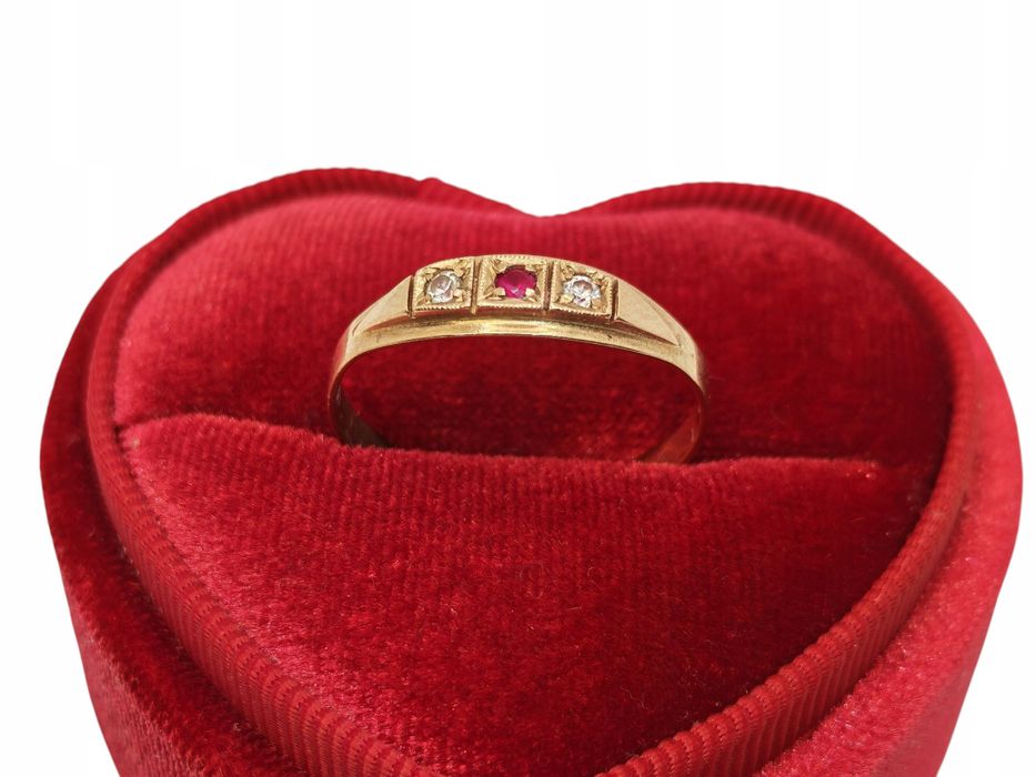 Złoty pierścionek pr. 585 waga 1,38g rozmiar 20 używany