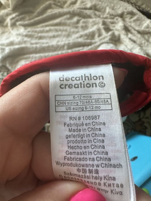 Botinhas e luvas neve