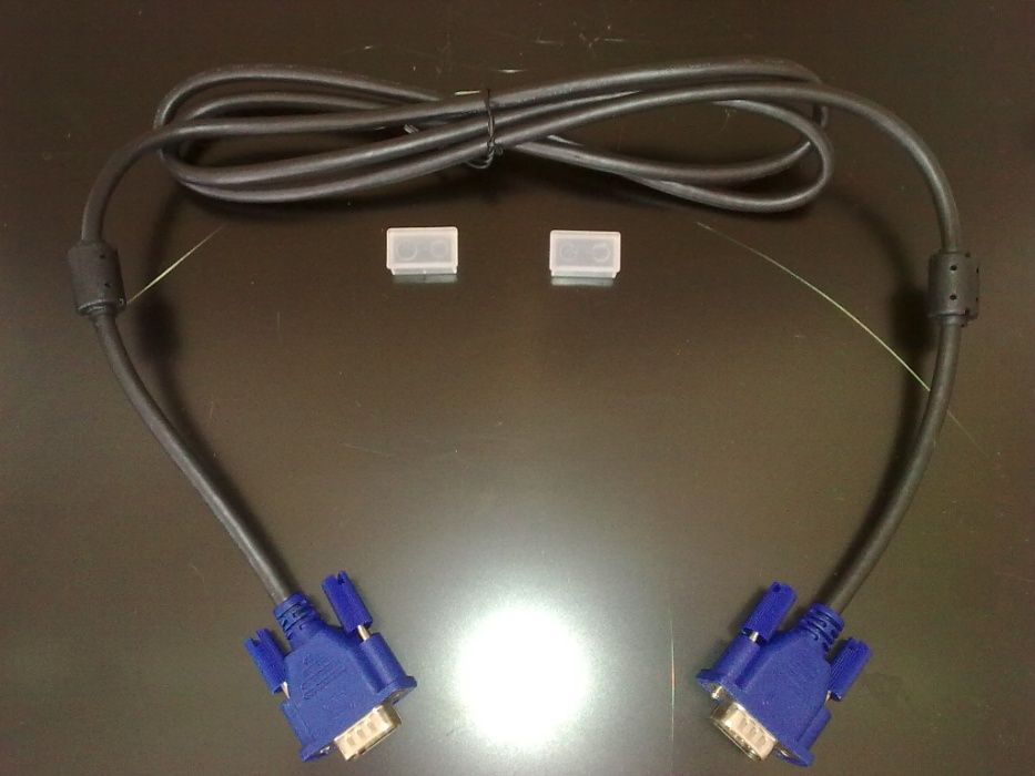 Новый качественный кабель VGA(D-Sub)-VGA(D-Sub) 1,5 м 2 ferite