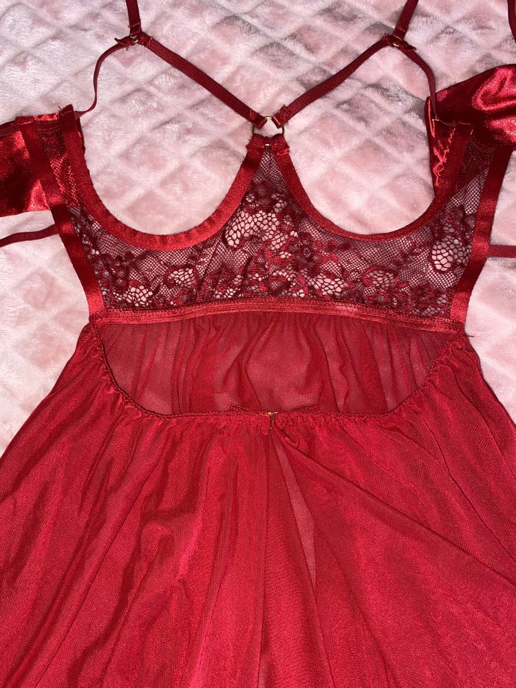Czerwona seksowna koszula nocna sukienka