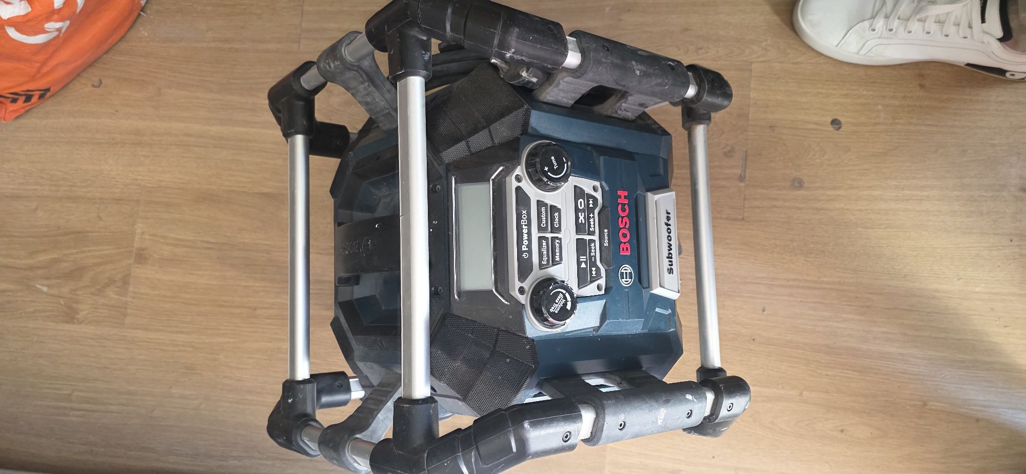 Radio bosch profissional.