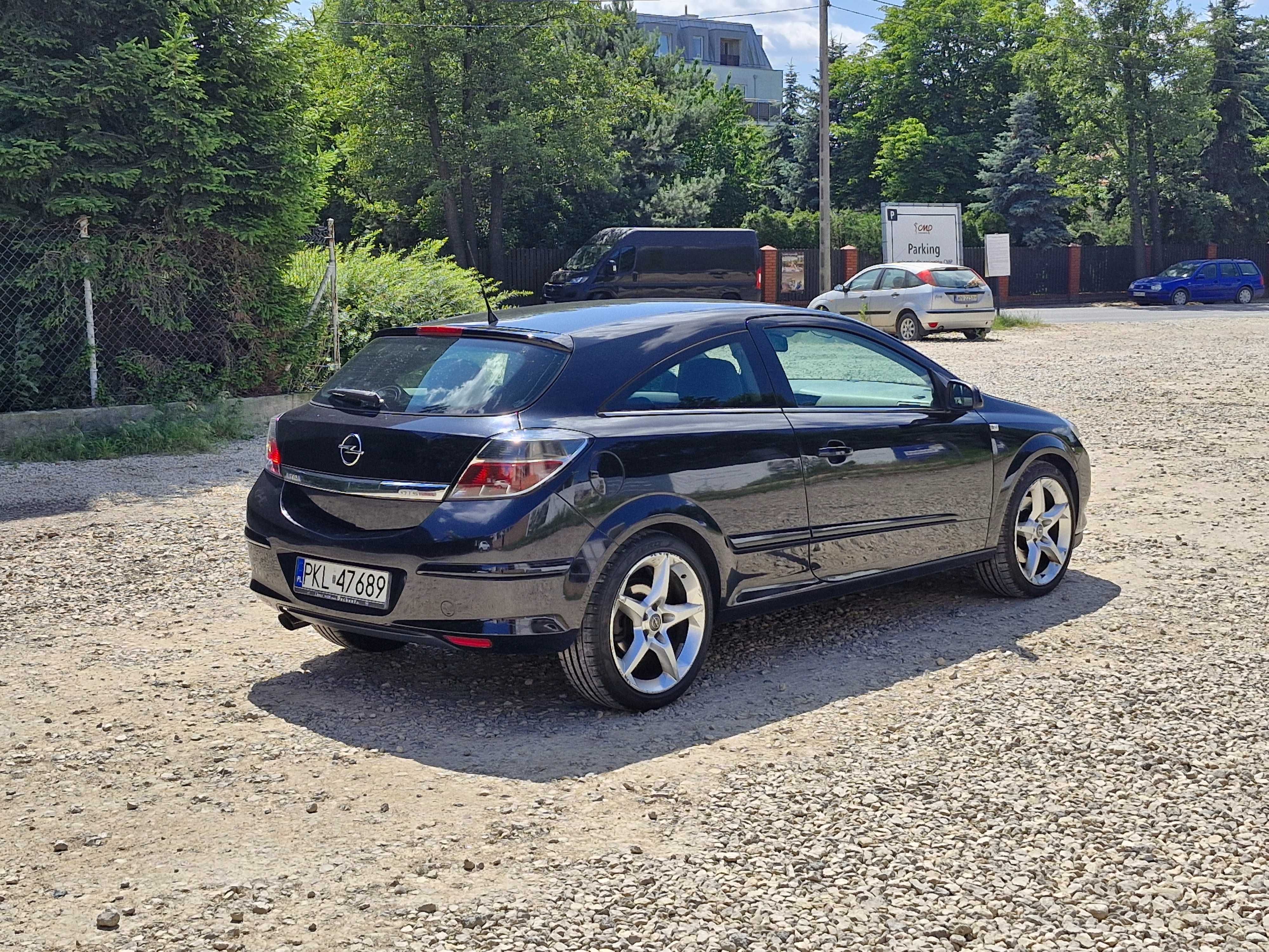 Opel Astra  H GTC