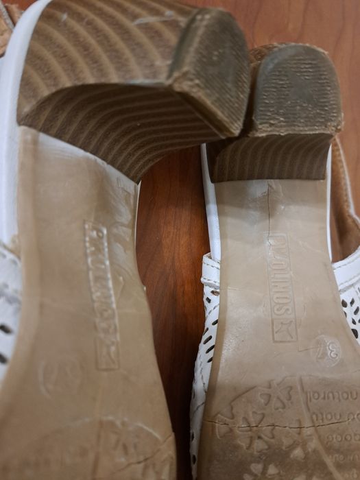 Sandálias Pikolinos - T.37 Brancas  com pouco uso