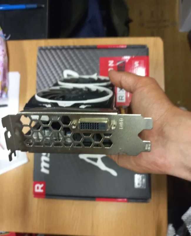 Відеокарта MSI Armor RX 570 8Gb