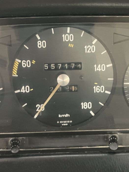 Mercedes w123 300d 1976