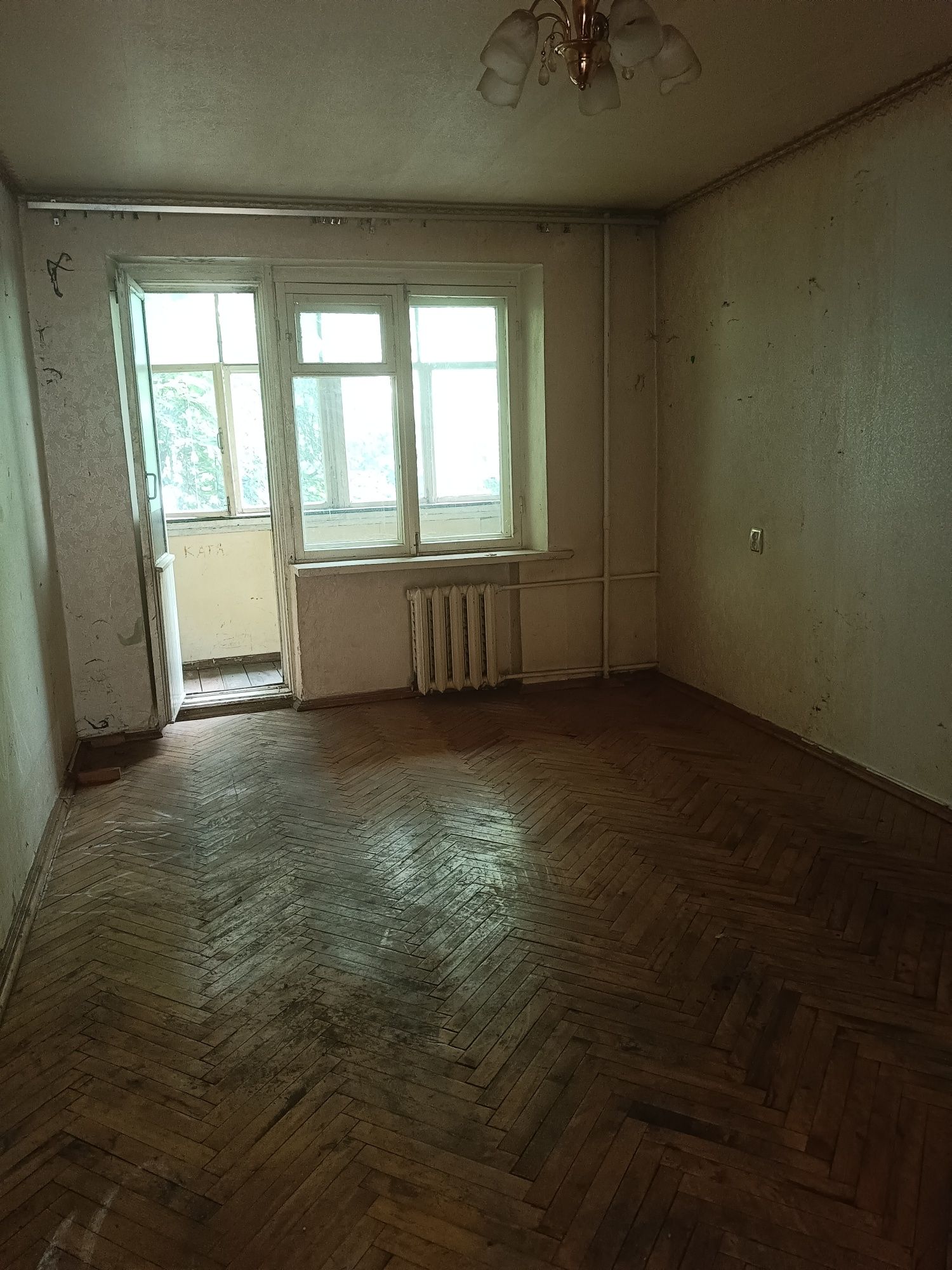 Продам 2к.квартиру Вишневе центр.