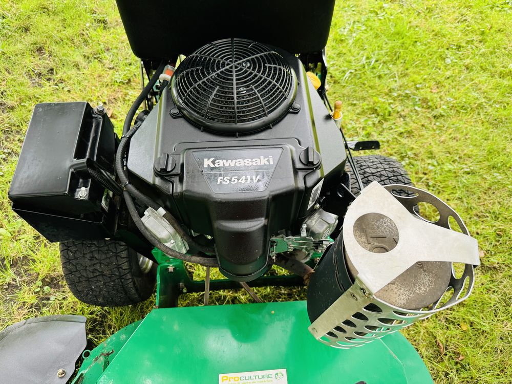 Kosiarka karczownica spalinowa do wysokiej traw Ransomes 36 Hydro 16KM