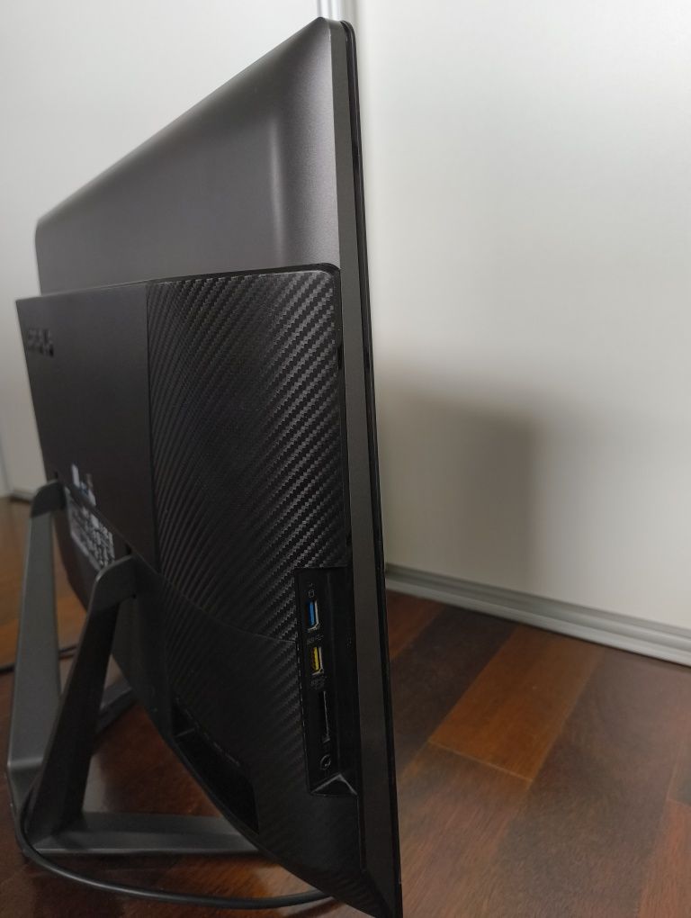 Komputer Lenovo Ideacentre AIO 700 24-ish