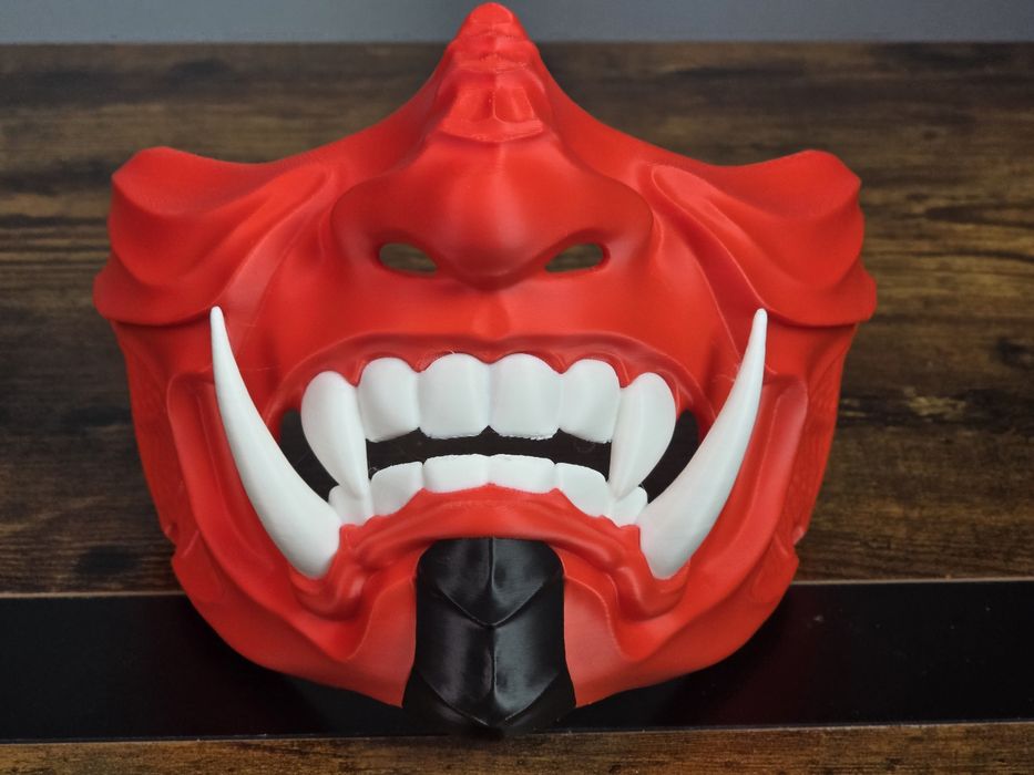 Máscara Oni nova