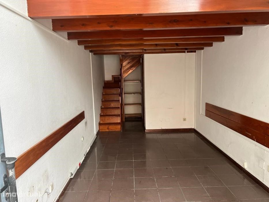 Loja para venda no Luso