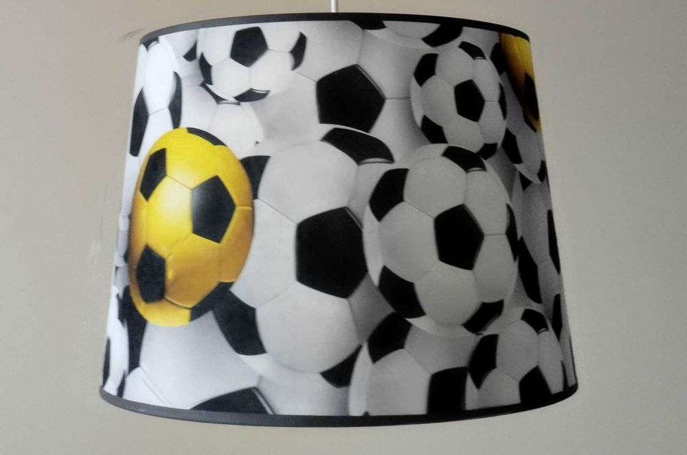 Lampa sufitowa młodzieżowa – piłka nożna