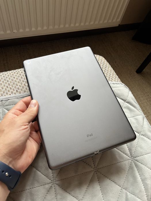 Apple iPad 8 покоління 32Gb модель А2270