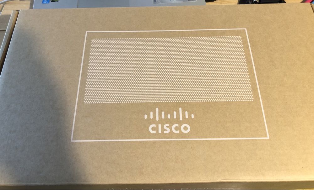 Комутатор (PoE) Cisco CBS250-8PP-E-2G