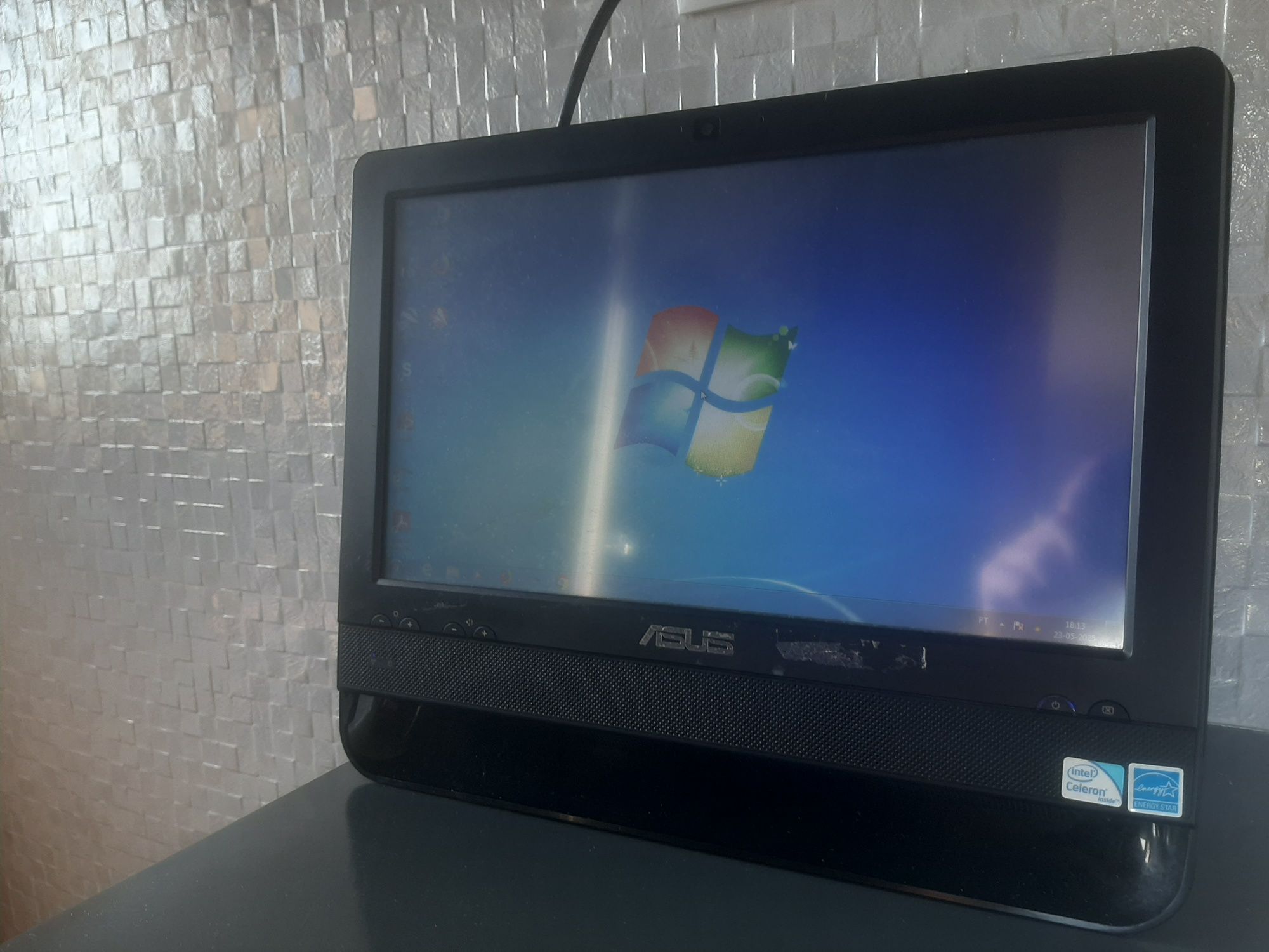 Vendo Asus All-in-One ET1612I Touch