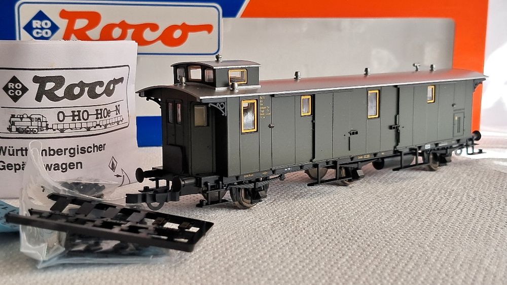 Wagon bagażowy H0 Roco