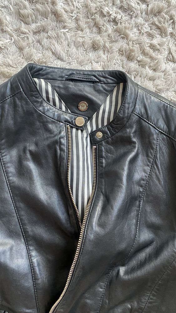 Massimo Dutti* czarna miękka kurtka rM skóra