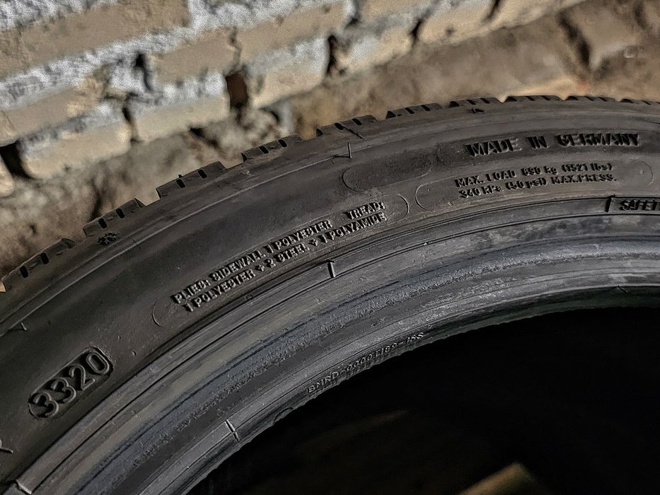 Пара 225/45r18 Dunlop | 8.5mm | 2020 | Germany | Зимові преміум шини