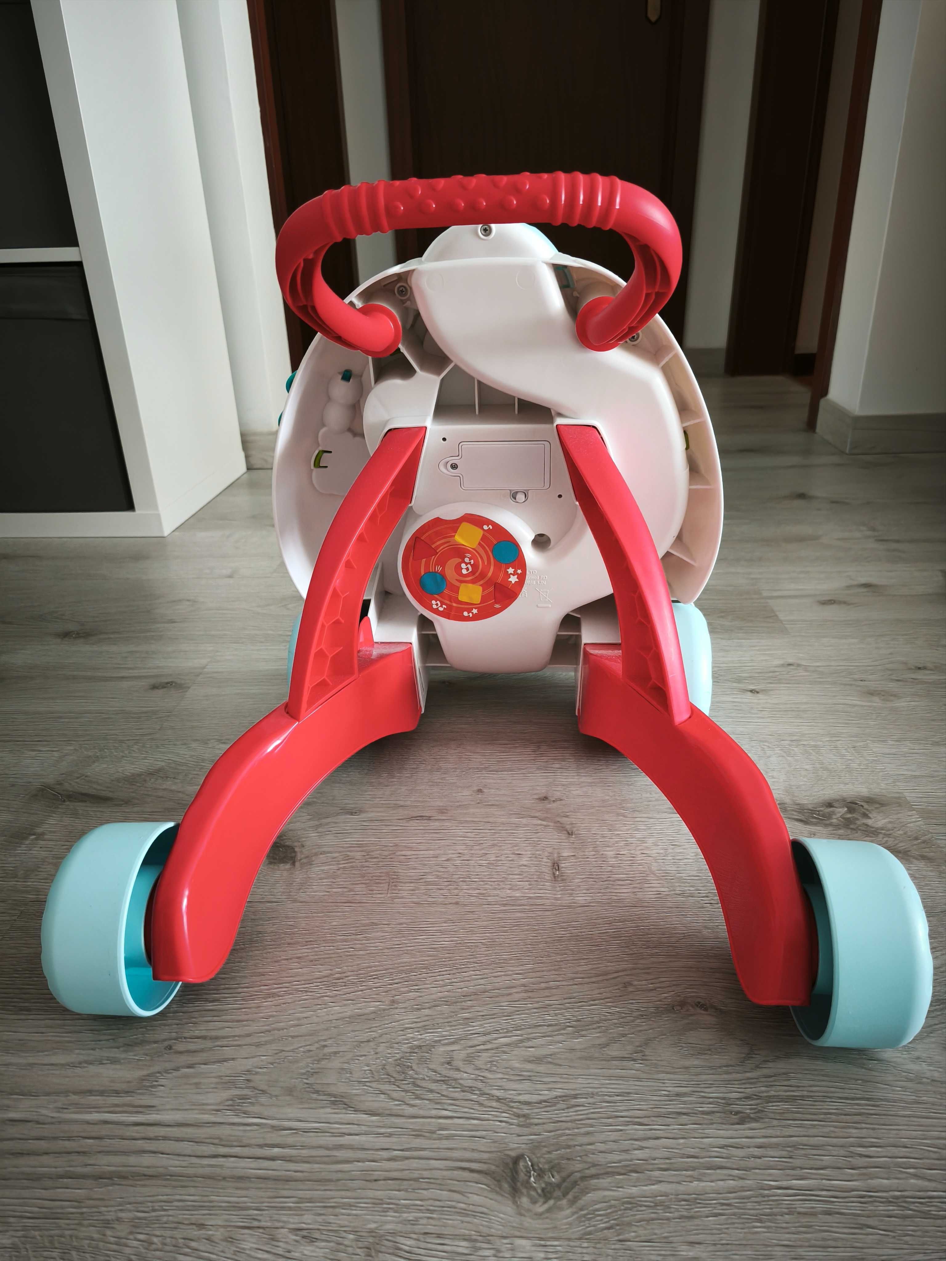 Baby walker com musica Chicco