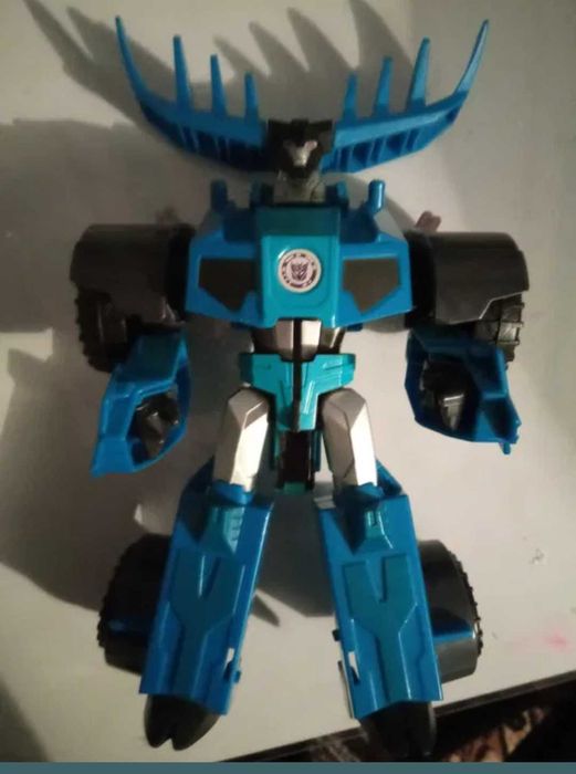 Іграшки роботи трансформери