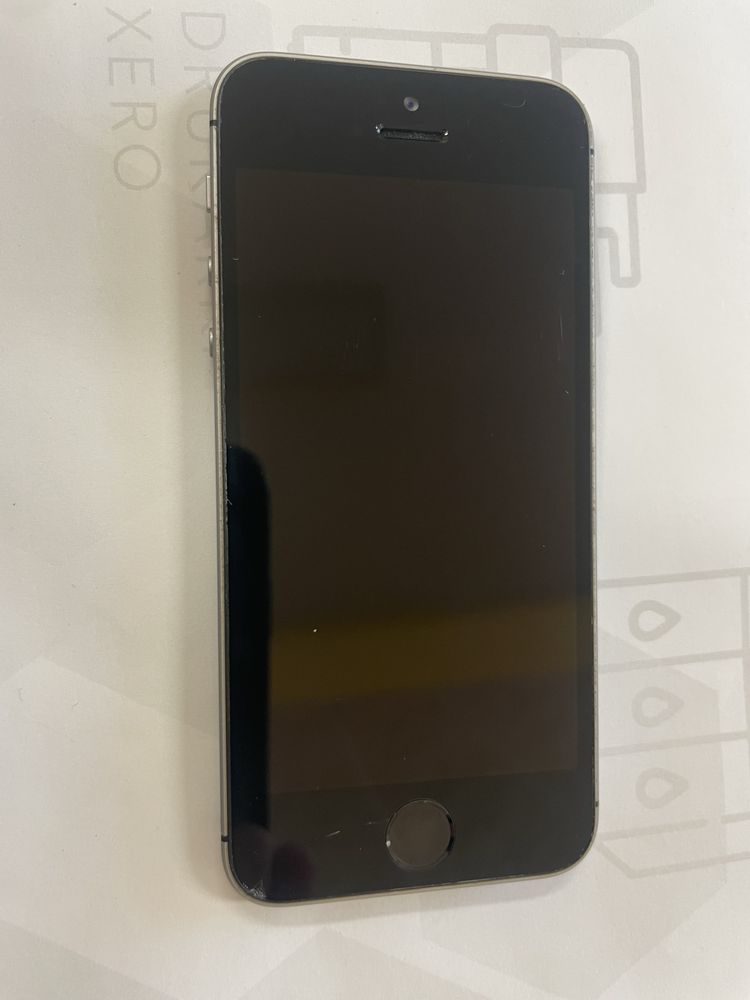 iPhone SE bez blokad