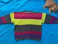 Sweter w paski kolorowe