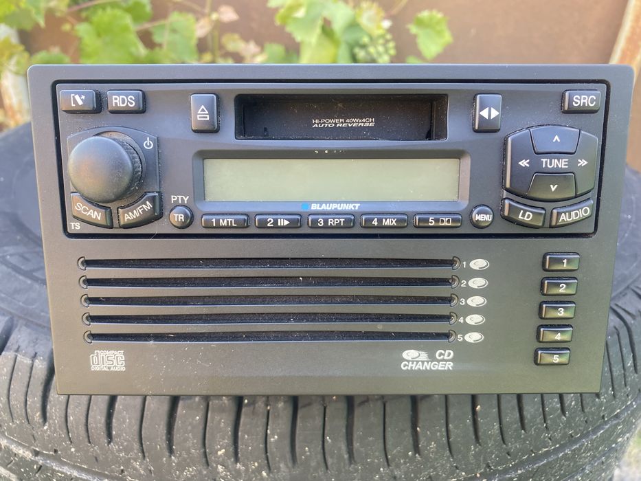 Магнітола BLAUPUNKT оригінальний стан