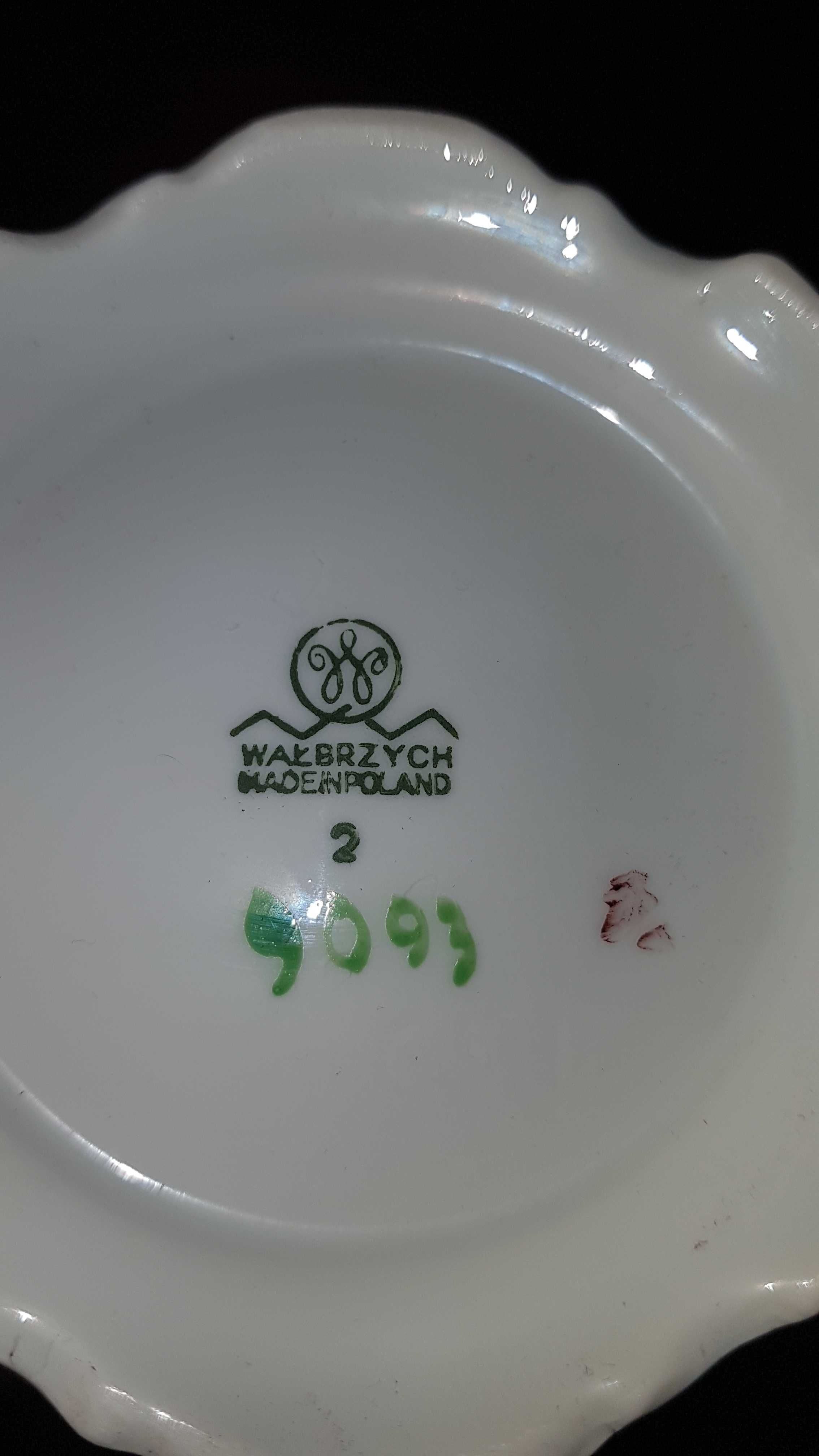 Porcelanowy Dzbanek do herbaty zestaw "Wałbrzych"