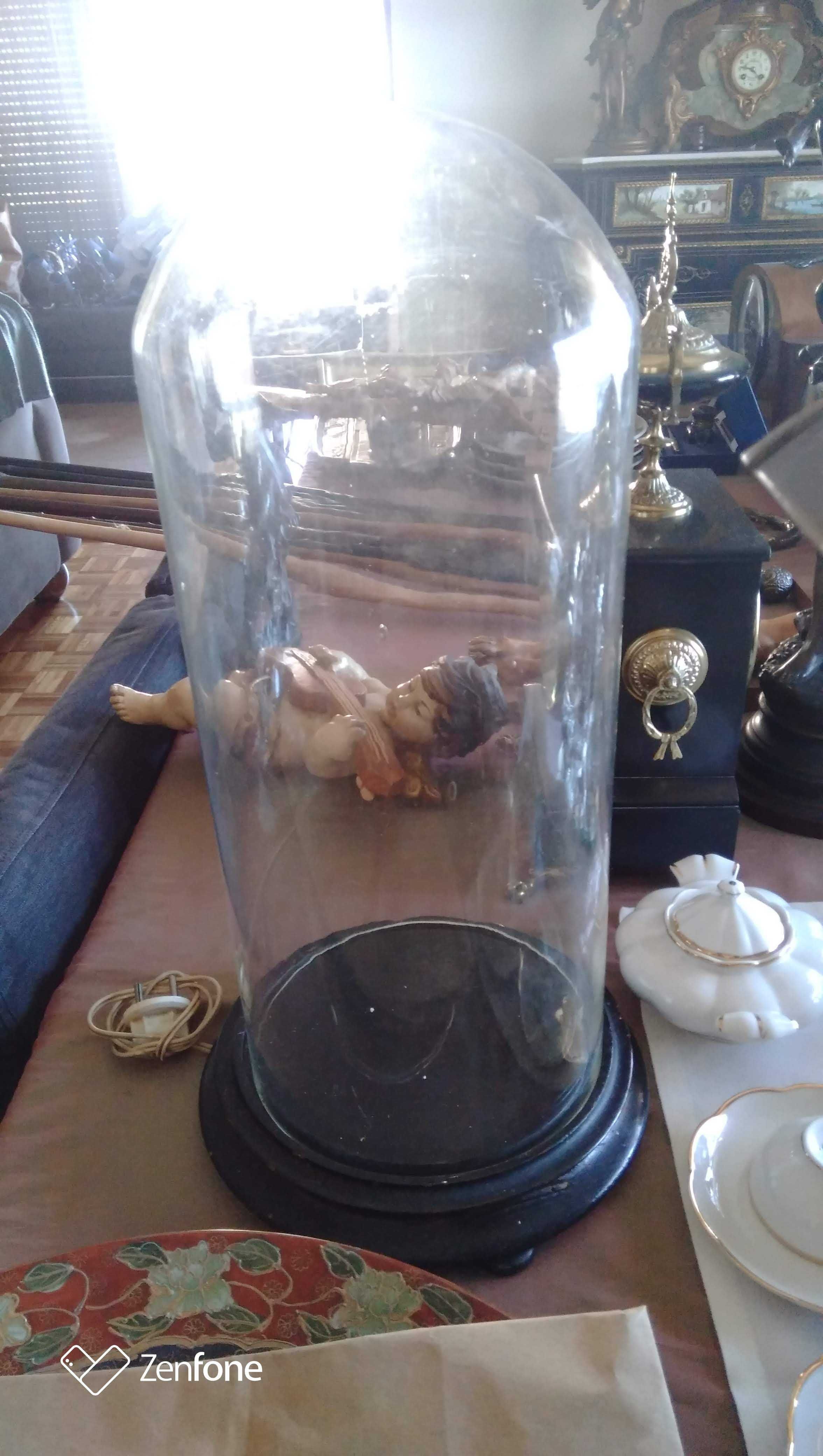 Antiga redoma em vidro soprado, eletrificada, 45 cm de altura