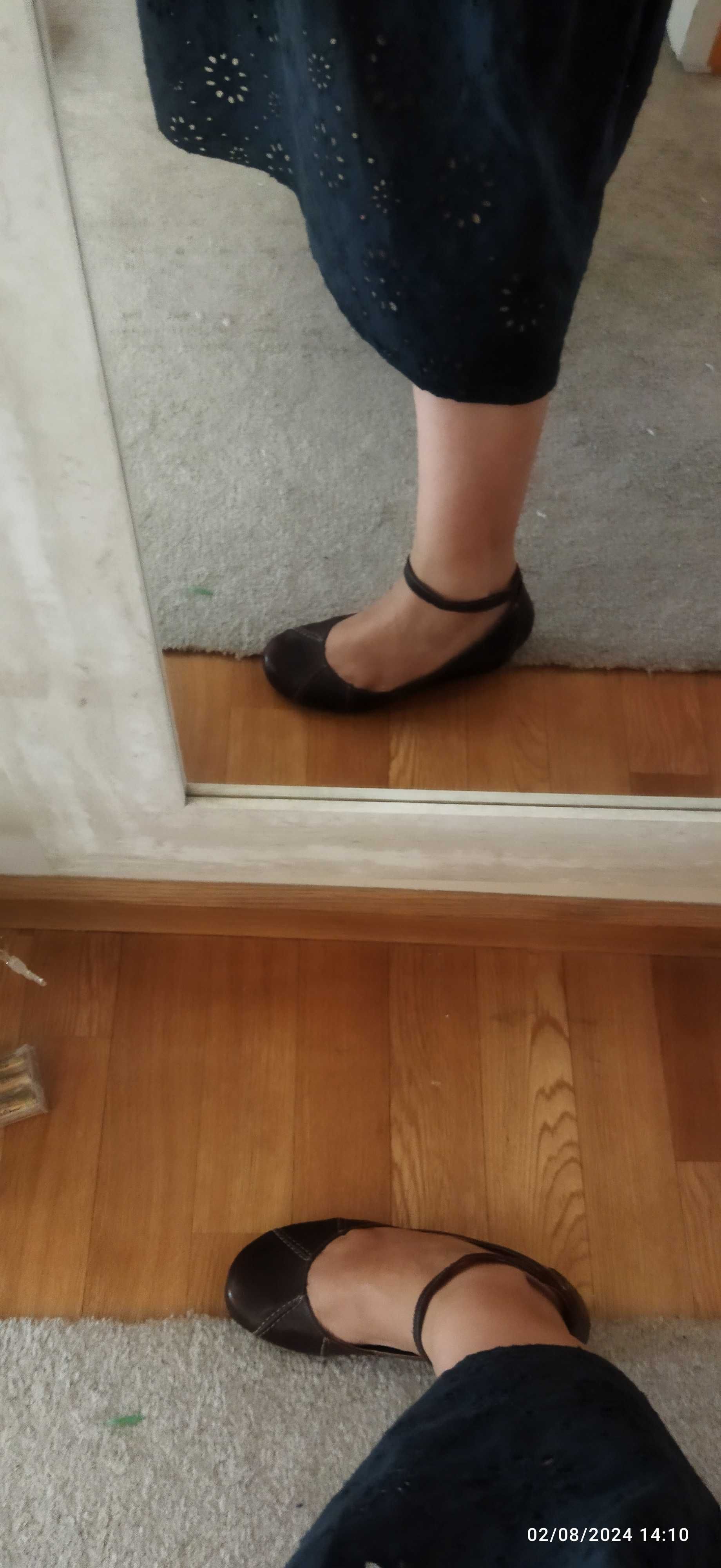 Sapatos Bata novos, número 37