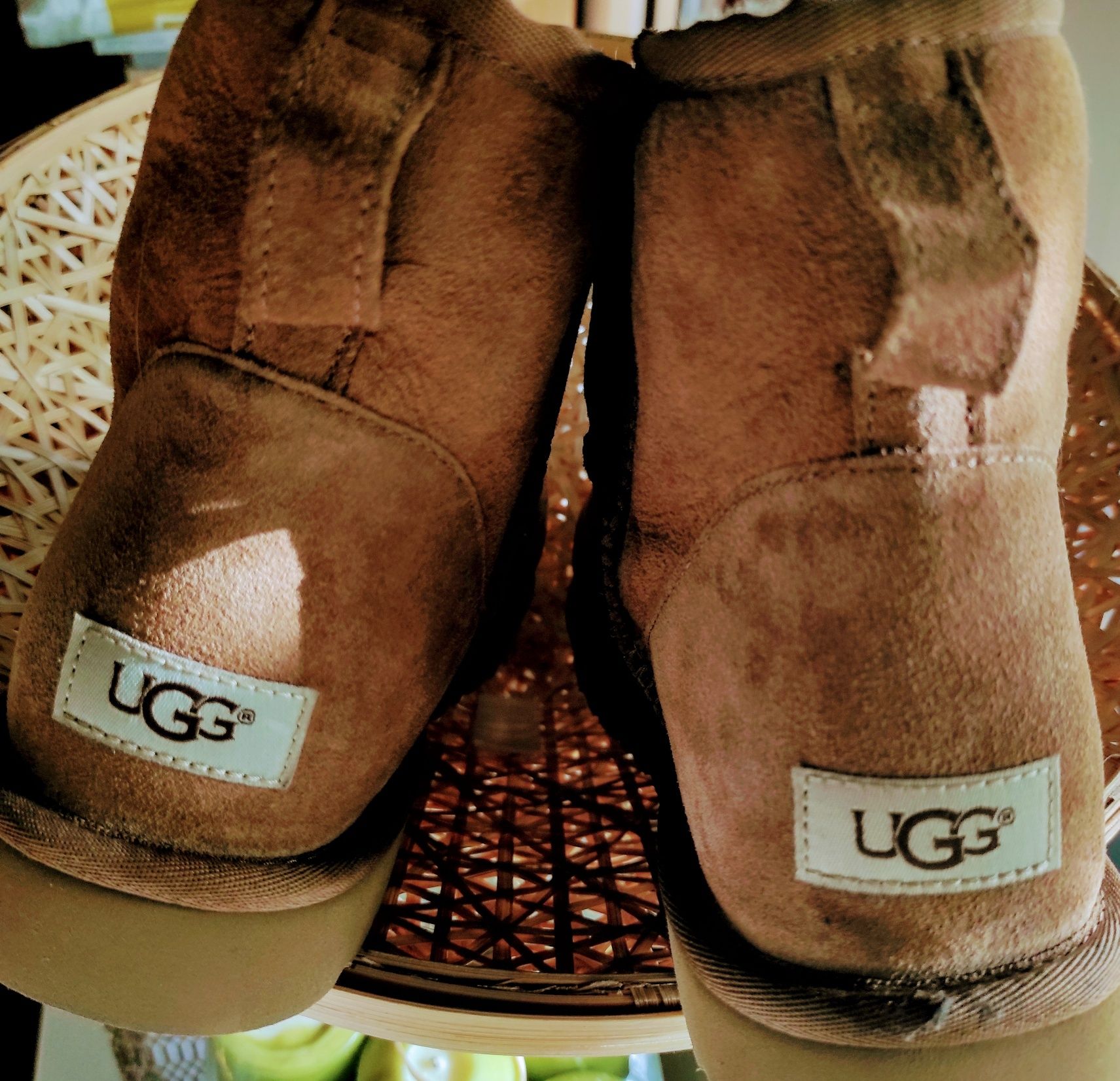 UGG mel 44 novo a estrear (PvP €179)