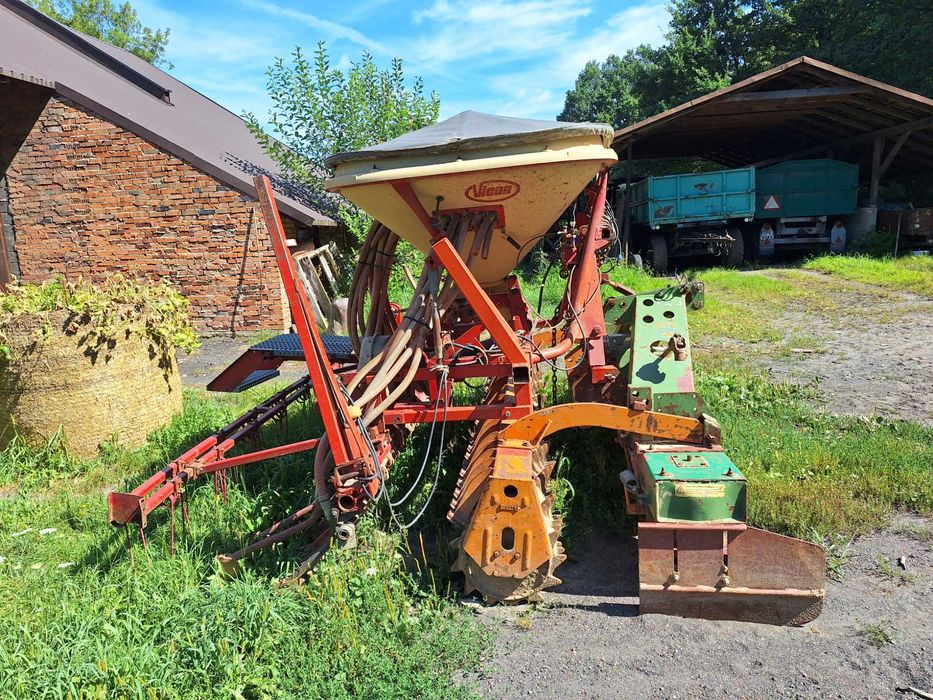 Agregat uprawowo siewny Pneumatyczny 3m