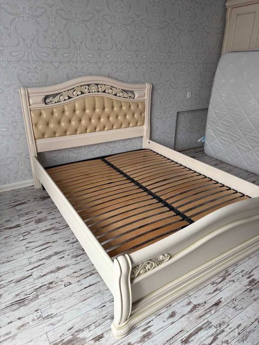 кровать и матрас