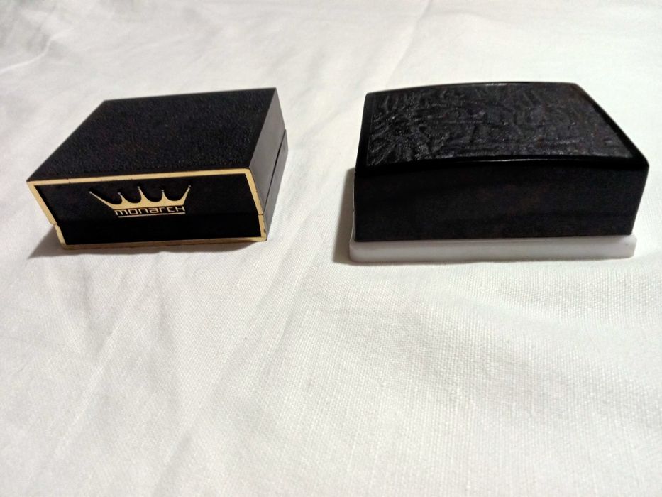 Шикарні,  не були в користуванні чоловічі запонки .